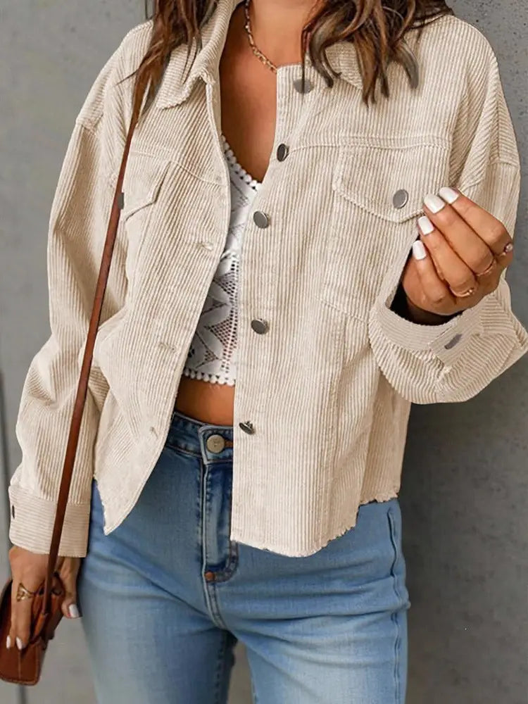 Surchemise oversize boutonnée en velours côtelé uni