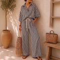 Ensemble chemise oversize à rayures et pantalon à jambes larges